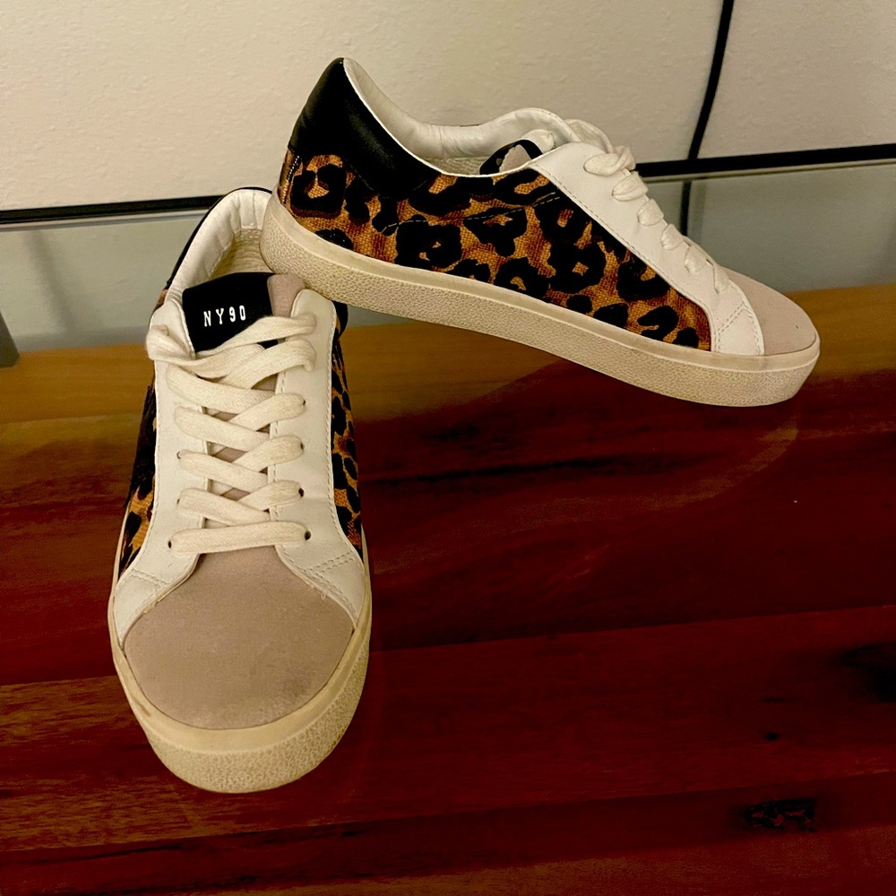 Steve Madden Sneakers- lightly worn